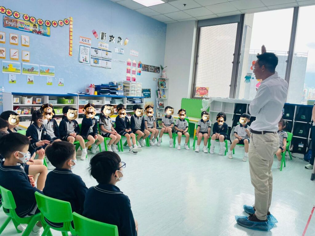 {"ARInfo":{"IsUseAR":false},"Version":"1.0.0","MakeupInfo":{"IsUseMakeup":false},"FaceliftInfo":{"IsChangeEyeLift":false,"IsChangeFacelift":false,"IsChangePostureLift":false,"IsChangeNose":false,"IsChangeFaceChin":false,"IsChangeMouth":false,"IsChangeThinFace":false},"BeautyInfo":{"SwitchMedicatedAcne":false,"IsAIBeauty":false,"IsBrightEyes":false,"IsSharpen":false,"IsOldBeauty":false,"IsReduceBlackEyes":false},"HandlerInfo":{"AppName":2},"FilterInfo":{"IsUseFilter":false}}