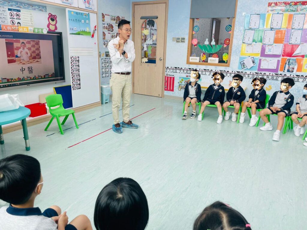 {"ARInfo":{"IsUseAR":false},"Version":"1.0.0","MakeupInfo":{"IsUseMakeup":false},"FaceliftInfo":{"IsChangeEyeLift":false,"IsChangeFacelift":false,"IsChangePostureLift":false,"IsChangeNose":false,"IsChangeFaceChin":false,"IsChangeMouth":false,"IsChangeThinFace":false},"BeautyInfo":{"SwitchMedicatedAcne":false,"IsAIBeauty":false,"IsBrightEyes":false,"IsSharpen":false,"IsOldBeauty":false,"IsReduceBlackEyes":false},"HandlerInfo":{"AppName":2},"FilterInfo":{"IsUseFilter":false}}